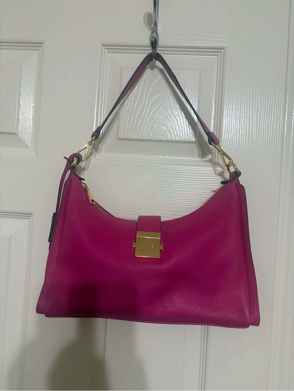 Radley London Fuchsia Leather Shoulder Bag with Gold Hardware - Picture 3 of 6